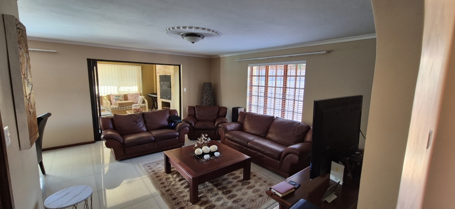 3 Bedroom Property for Sale in Table View Western Cape